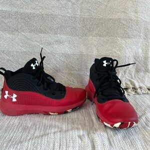 Under Armour Basketball shoes